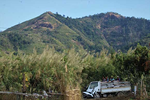 ကျောက်မဲတောင်မြေ