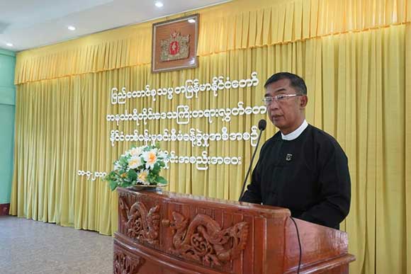 အငြိမ်းစား တိုင်းတရားသူကြီးချုပ် တစ်ဦးဖြစ်သူ ဦးတင်အောင်