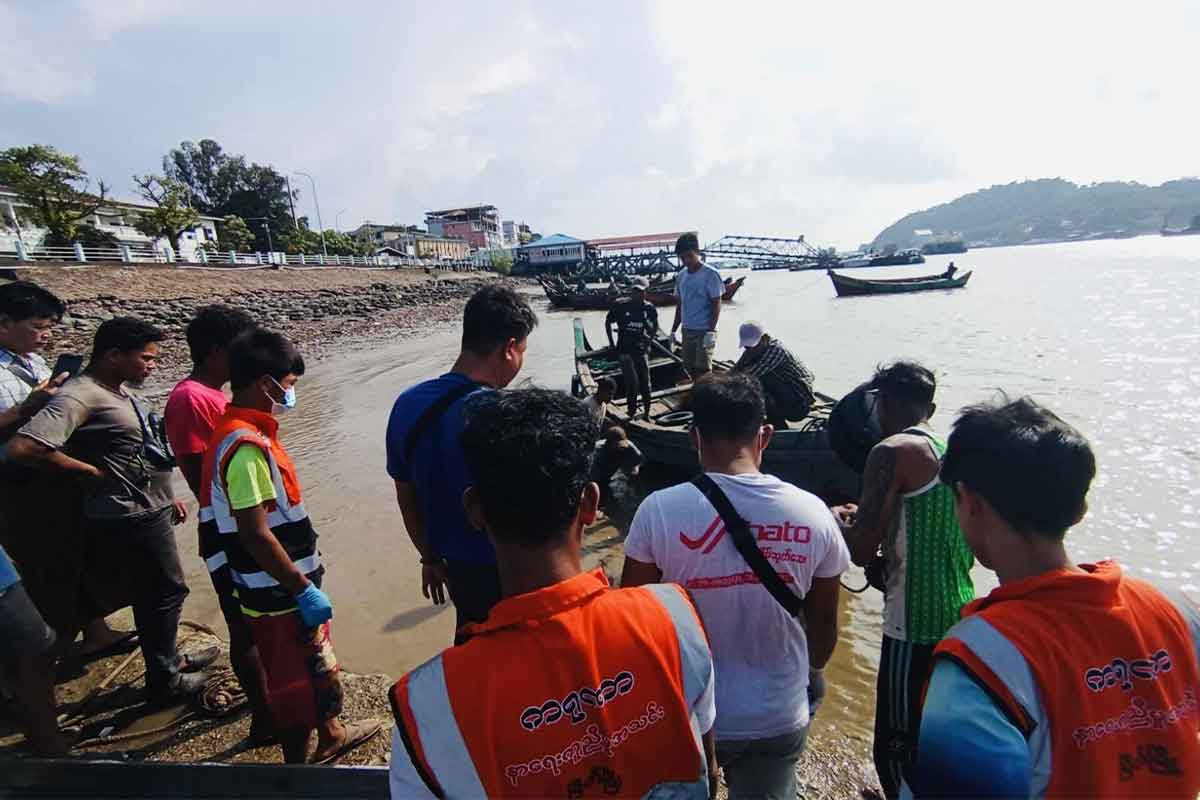 မြိတ်တွင် ဖုန်းသုံးပြီးလမ်းလျှောက်စဉ် ရေထဲပြုတ်ကျသည့် လှေလုပ်သားသေဆုံး